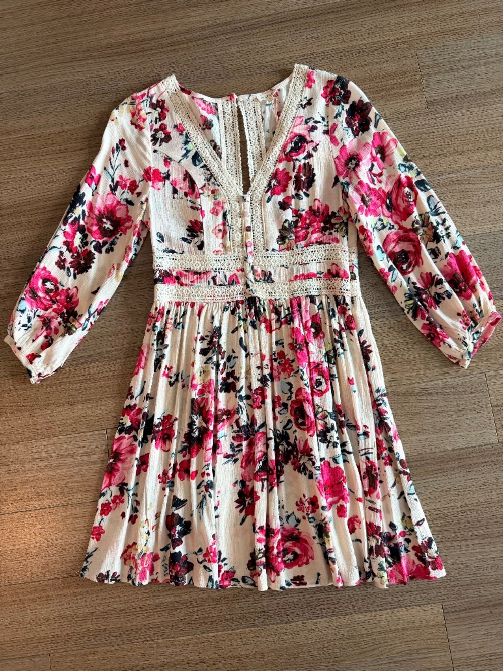 Floral Lace Mini Dress NWT Pink Cream Open Back Long Sleeve Boho Size Small NEW!